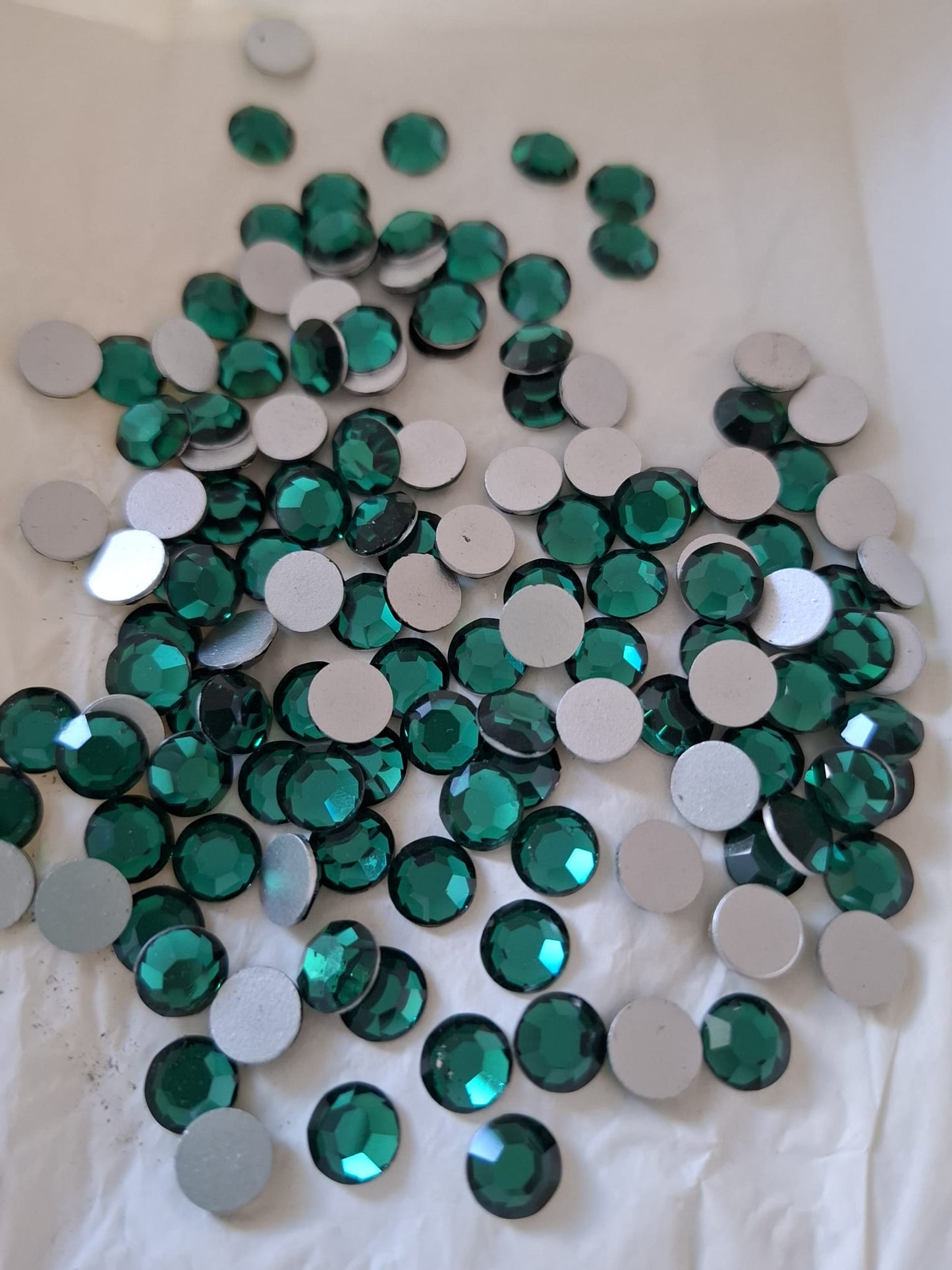 Swarovski® Flatback Rund Emerald SS34