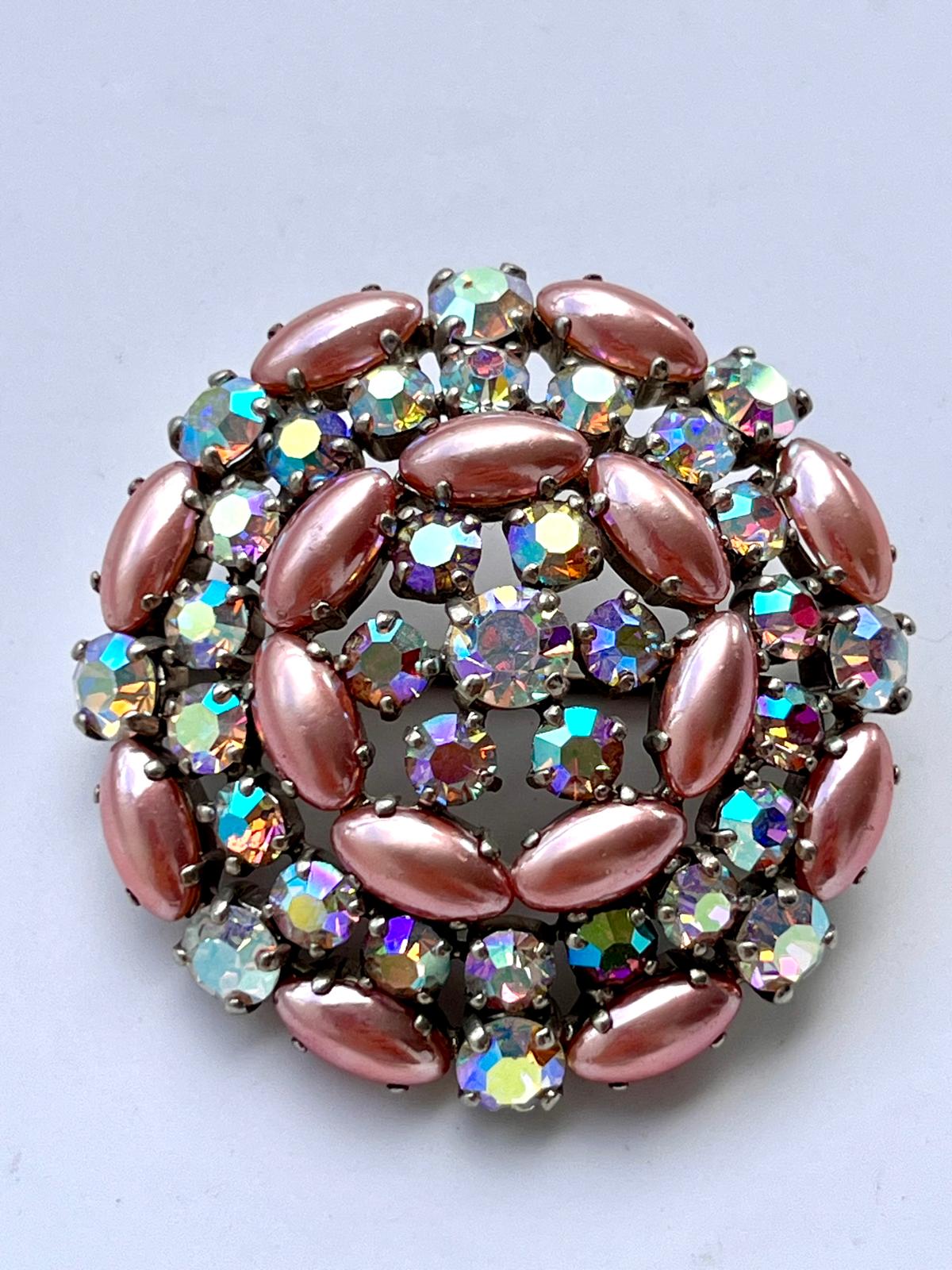 8469 Vintage Swarovski Kristallen Brosche 40mm