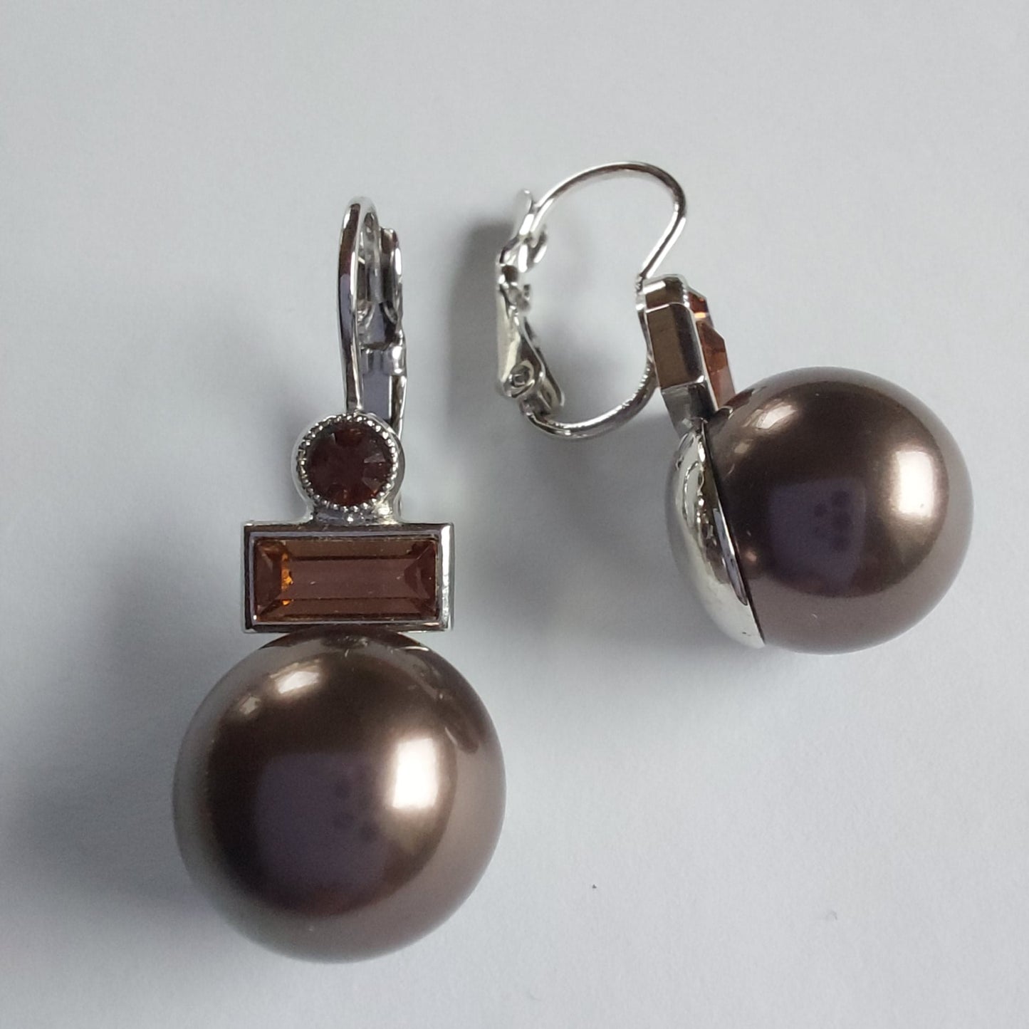 3240 Vintage-Ohrringe mit Swarovski Kristallen 28mm