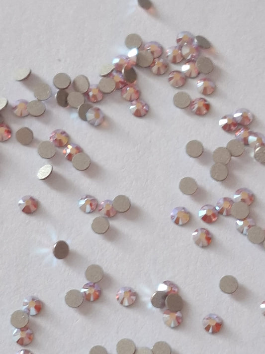 Swarovski® Flatback Rund Light Rose Aurore Boreale SS5