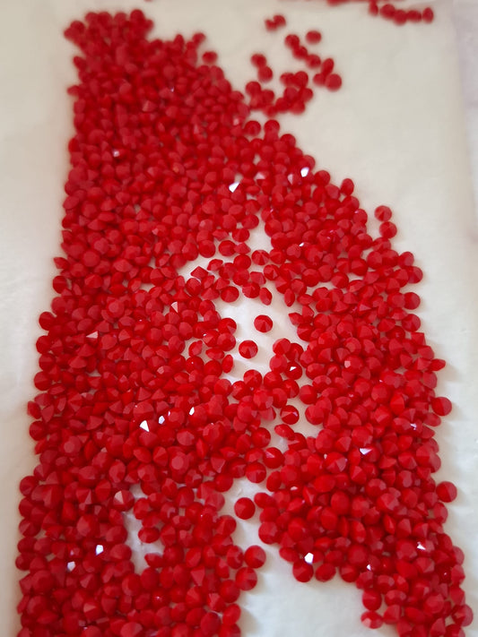 Swarovski® Chaton Vintage Cherry Red Unfoiled PP24