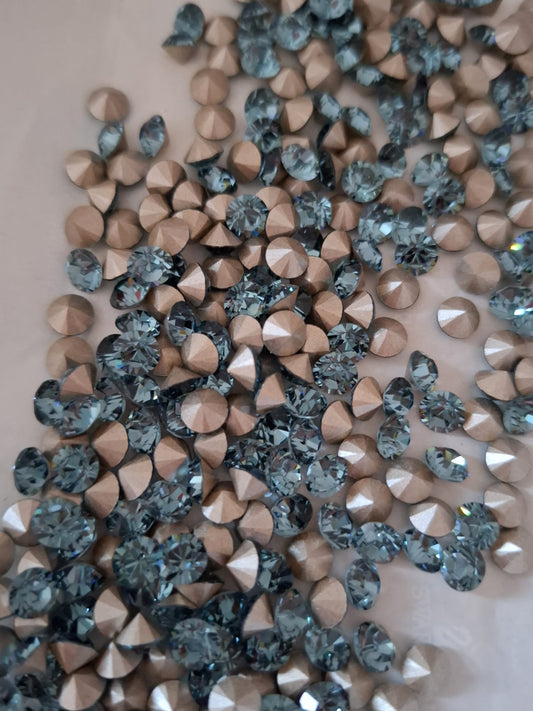 Swarovski® Chaton Indian Sapphire SS29