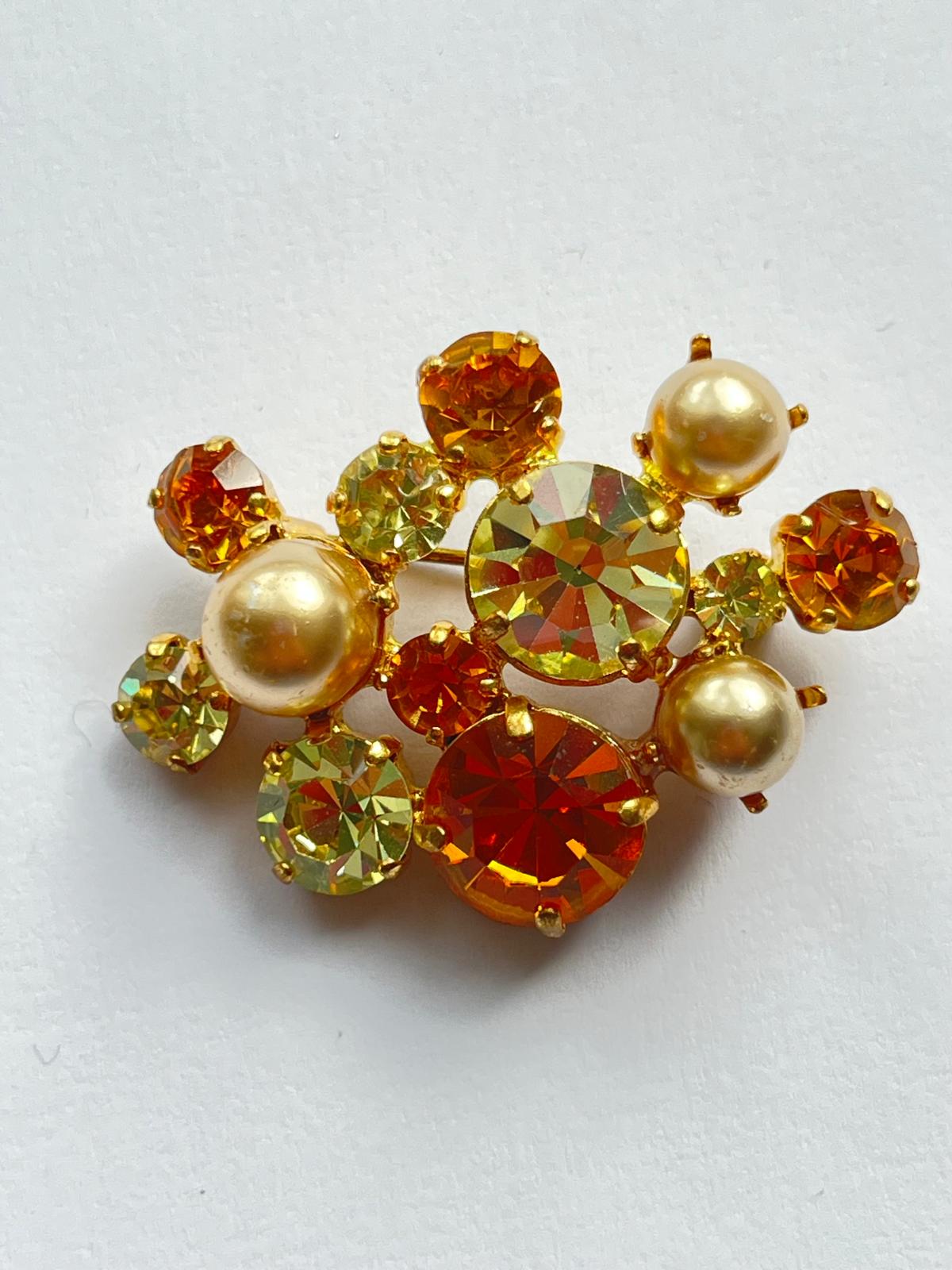8582 Vintage Swarovski Kristallen Brosche 43mm