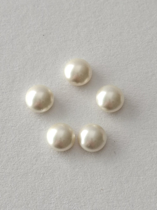 Swarovski® Pearl Cabochon Half Drilled Creme 6mm