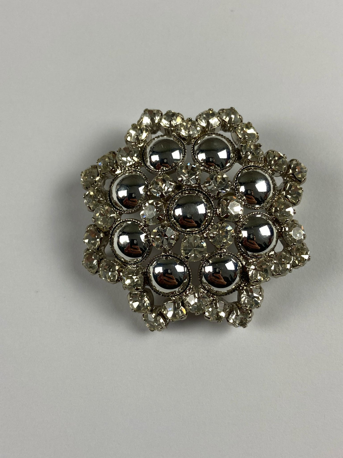 8719 Vintage Swarovski Kristallen Brosche 42mm