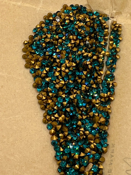 Swarovski® Chaton Vintage Blue Zircon Gold Foiled PP13