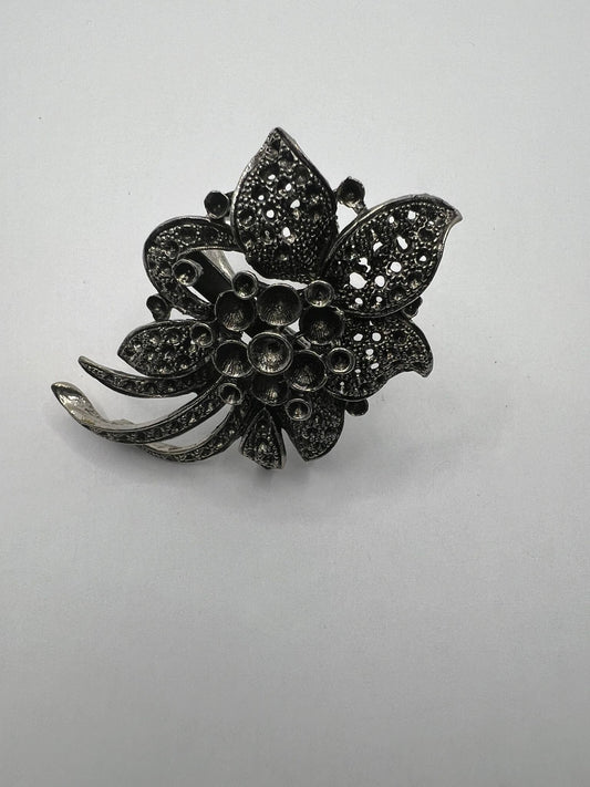 2483 Vintage Leerer Rhodium Schalhalter zum Befüllen mit Ceralun oder Swarovski Kristallen 70mm