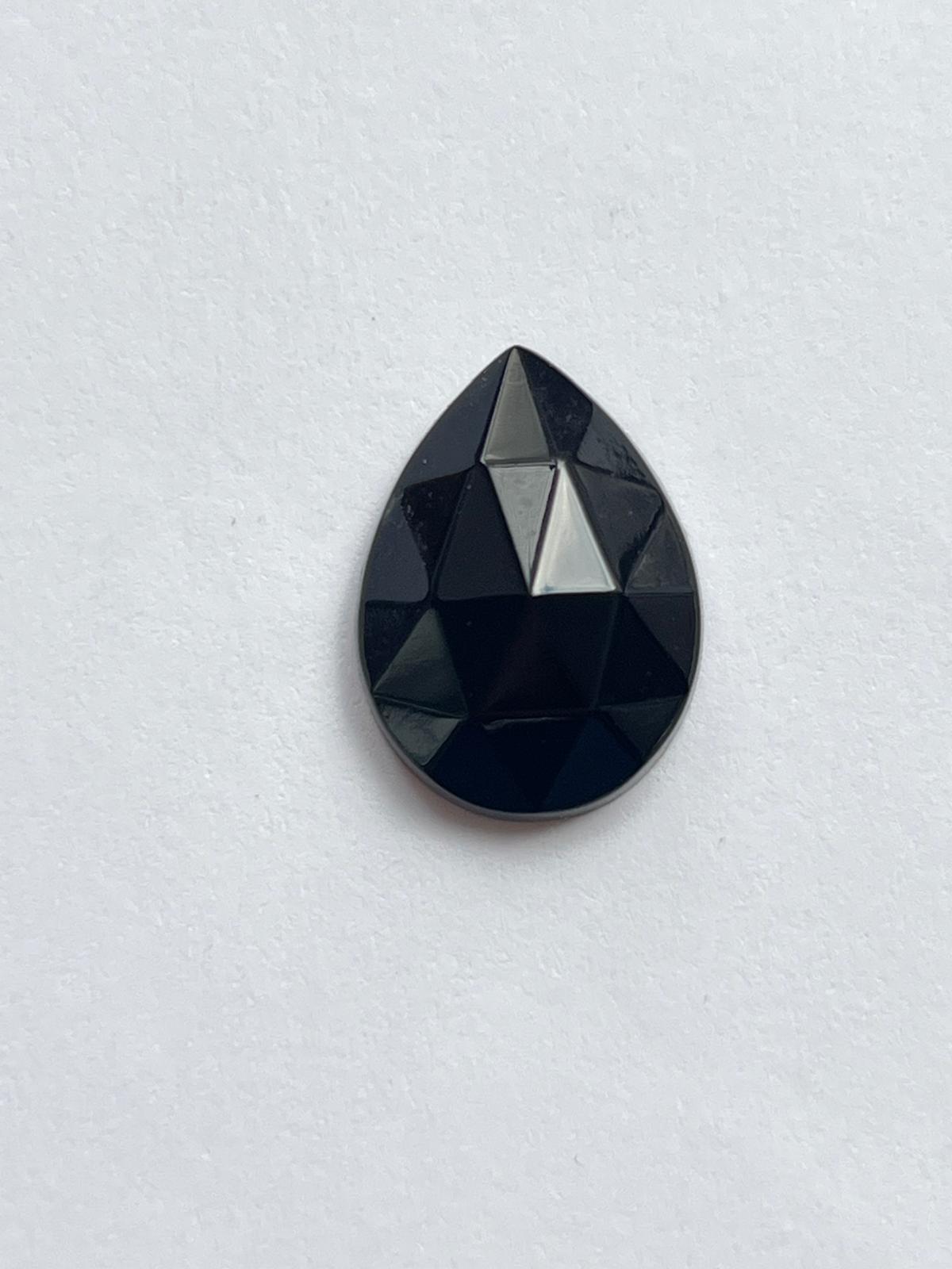5822 Vintage Kunststoff Tropfen Crystal Cut Cabochon 17mm