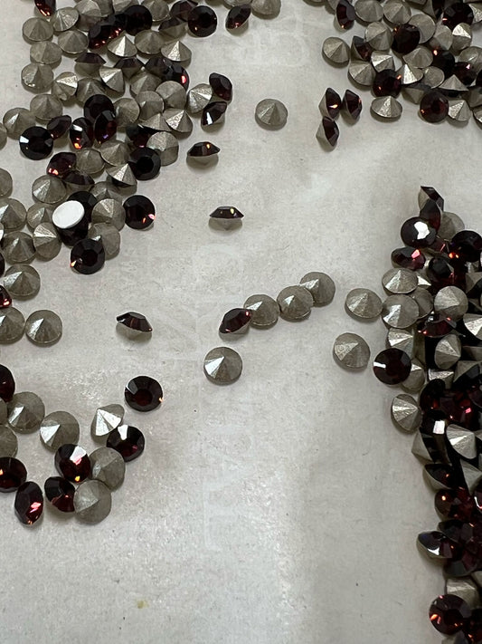 Swarovski® Chaton Burgundy PP24