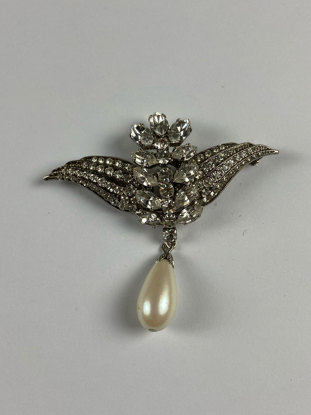 8742 Vintage Swarovski Kristallen Brosche 63mm
