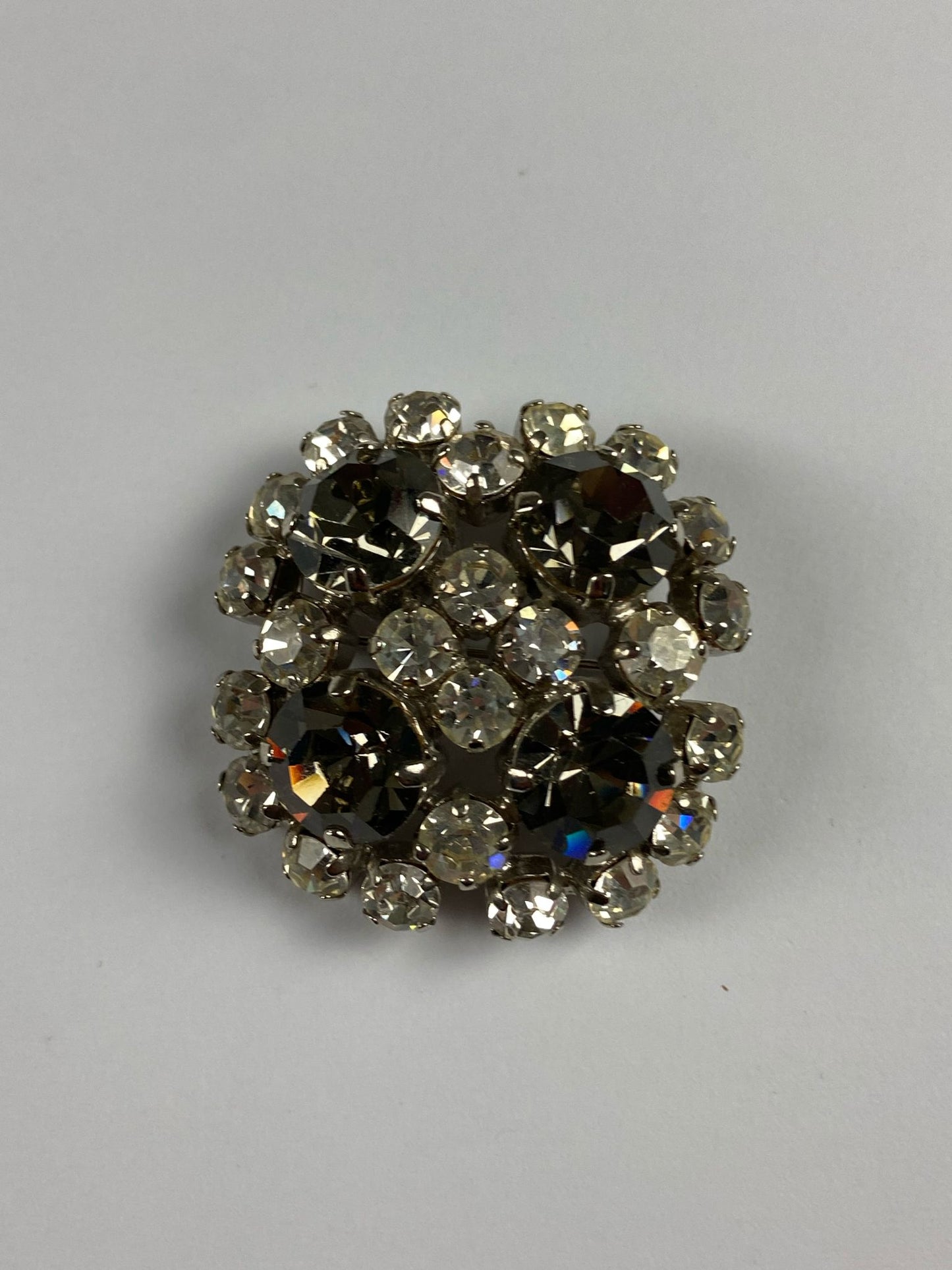 8732 Vintage Swarovski Kristallen Brosche 40mm