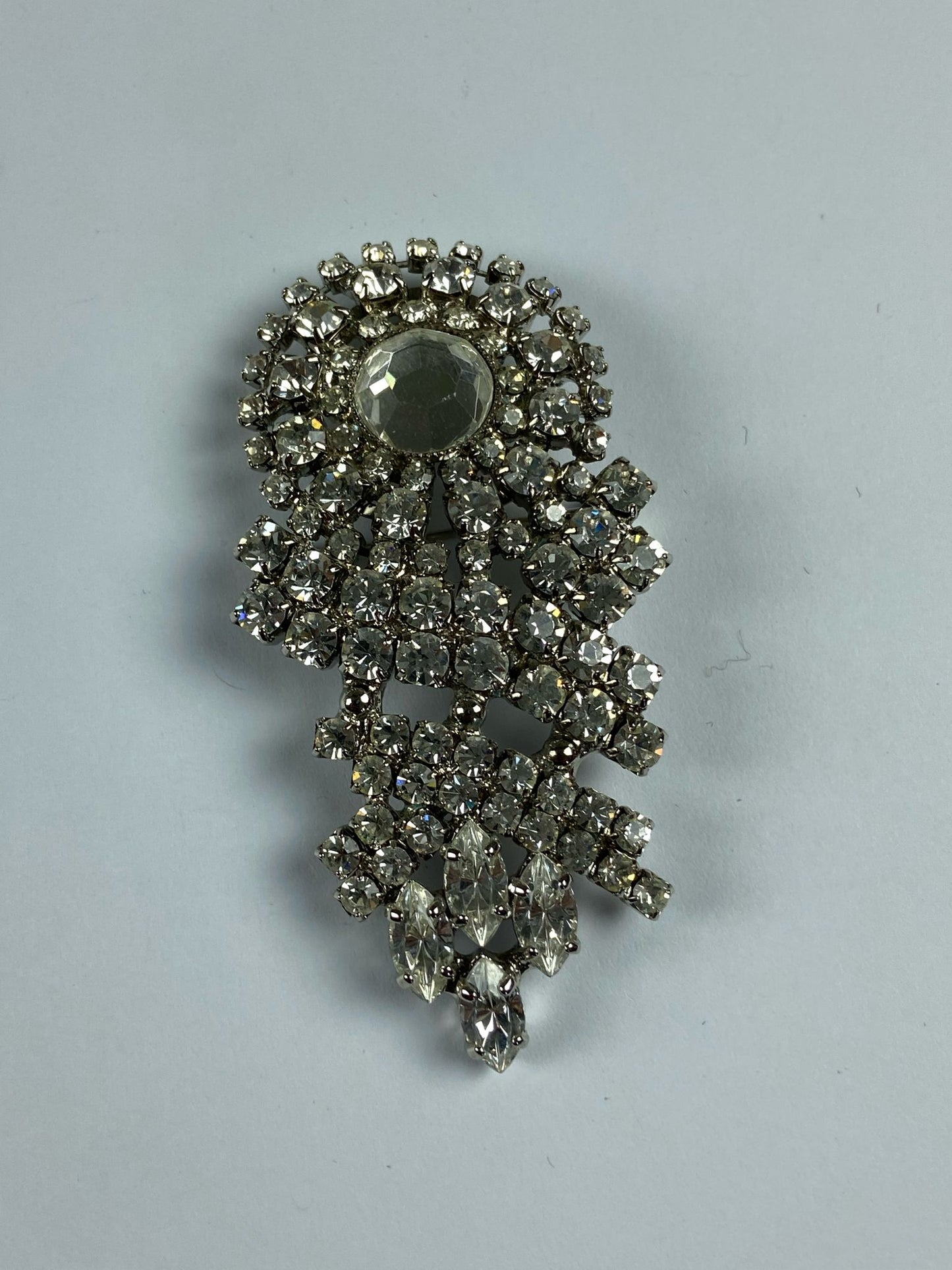 8762 Vintage Swarovski Kristallen Brosche 68mm