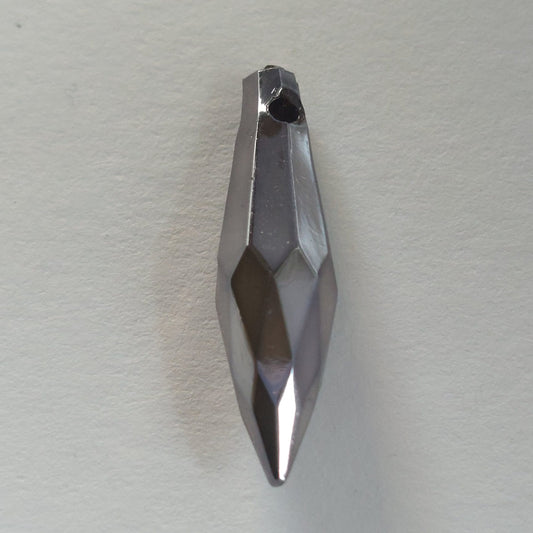 5506 Vintage Jet Hematite V Drop Anhänger 24mm