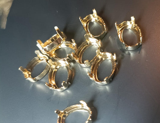 Swarovski® Fassung Oval Gold 14x10mm