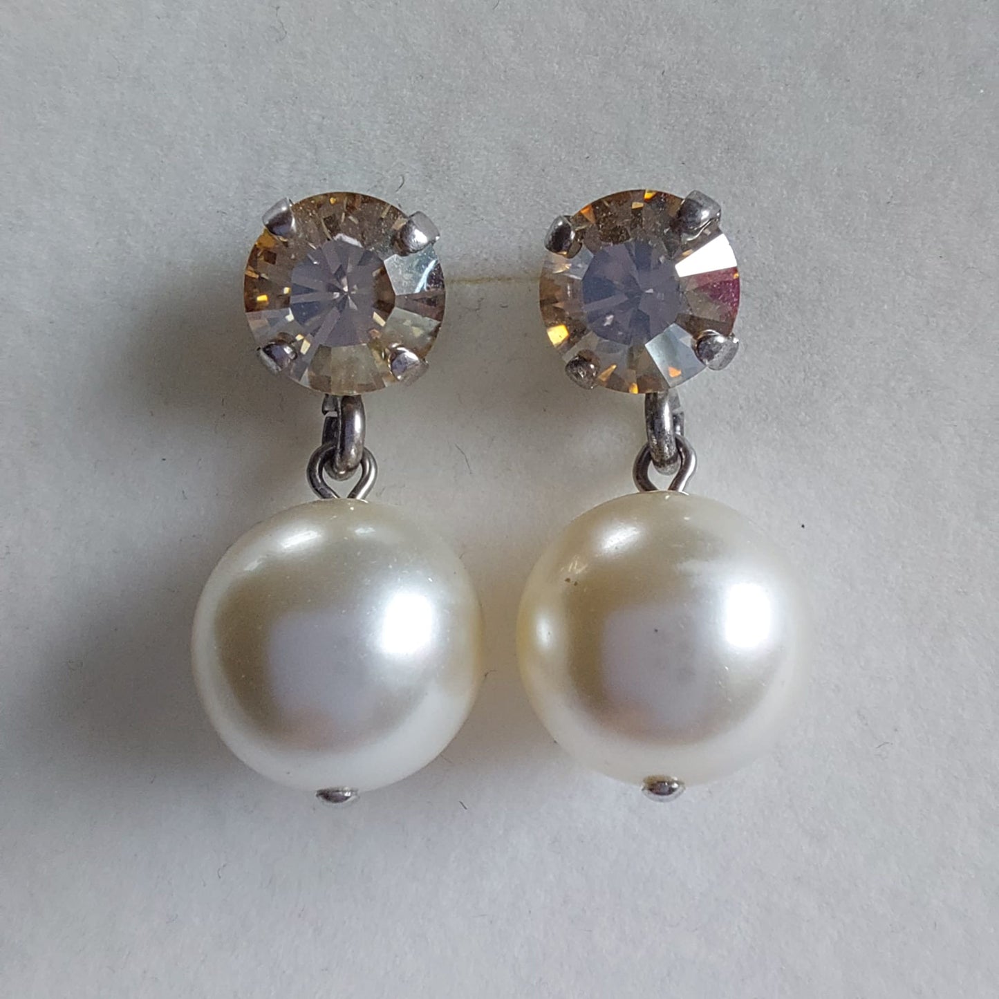 3182 Vintage-Ohrringe mit Swarovski Kristallen & Perlen 25mm