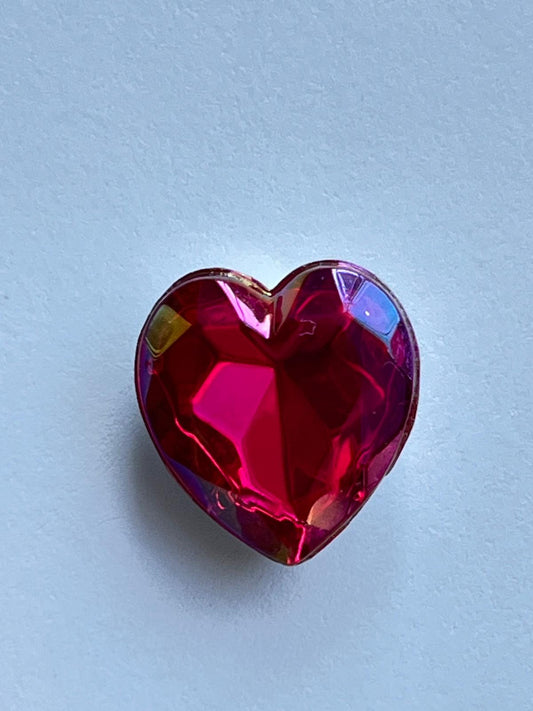 1045 Vintage Kunststoff Herz Crystal Cut 12mm