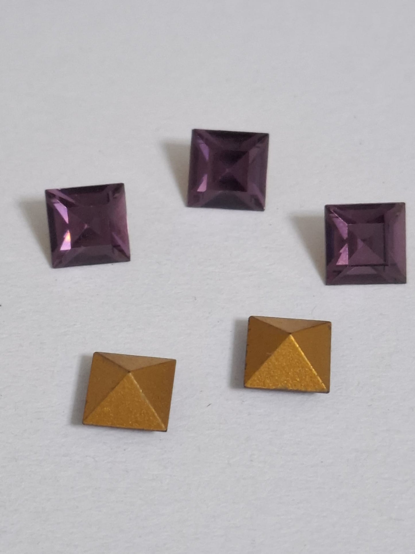 Swarovski® Fancy Vintage Faceted Square Amethyst Gold Foiled 8mm