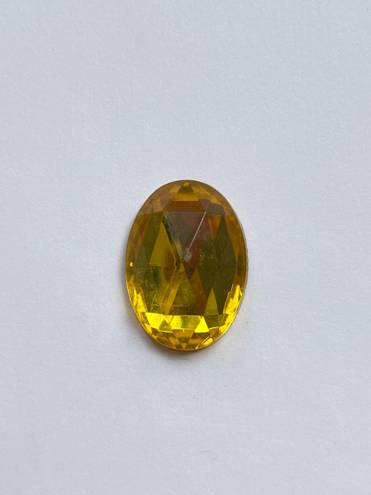 5815 Vintage Kunststoff Oval Crystal Cut Cabochon 25mm