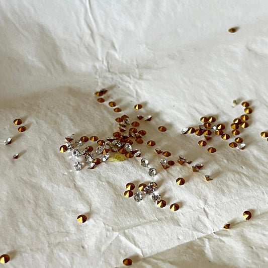 Swarovski® Chaton Vintage Crystal Gold Foiled PP13