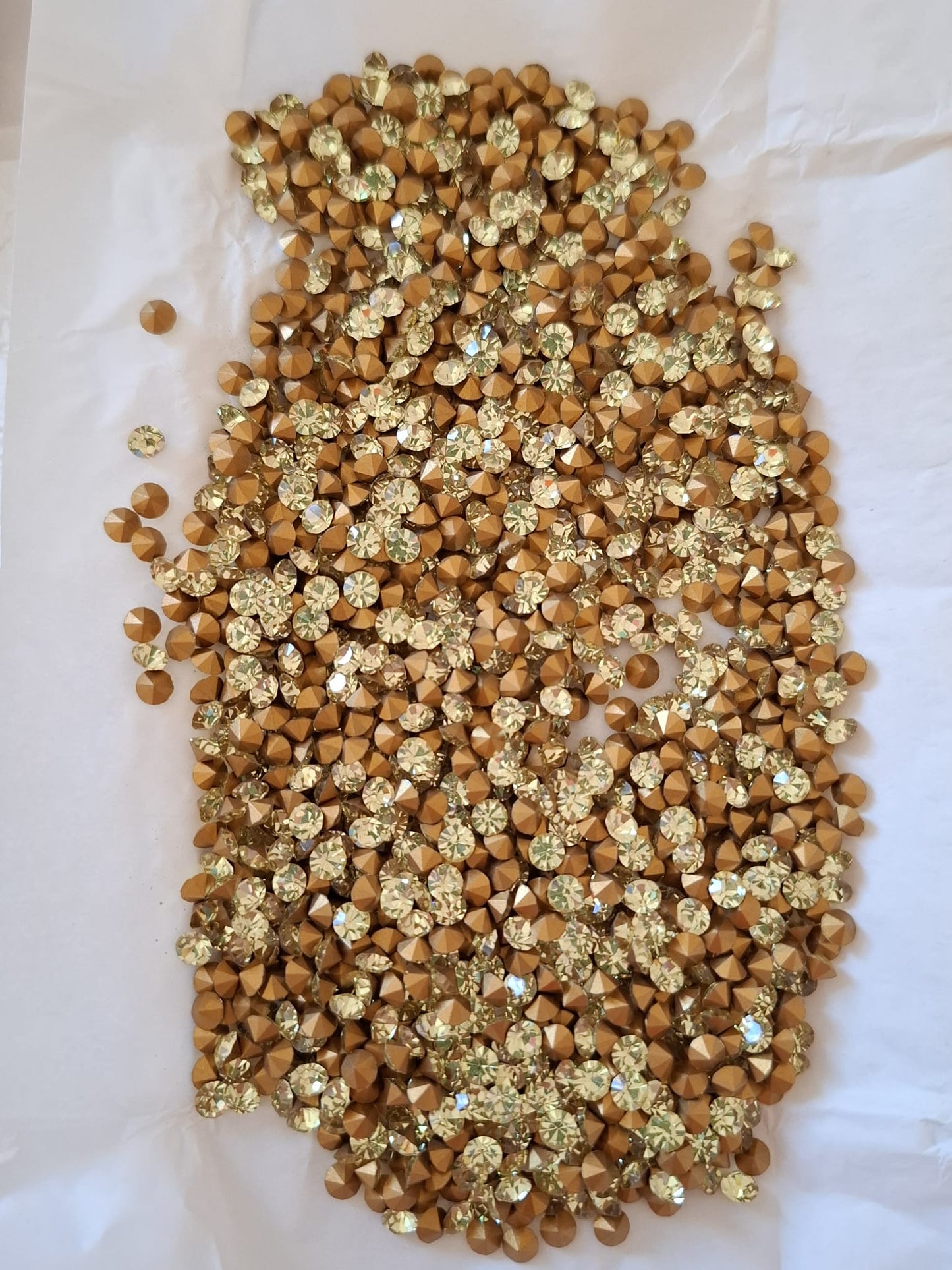 Swarovski® Chaton Vintage Jonquil Gold Foiled SS19
