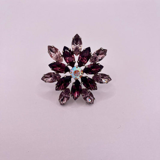 8931 Vintage Swarovski Kristallen Brosche 47mm