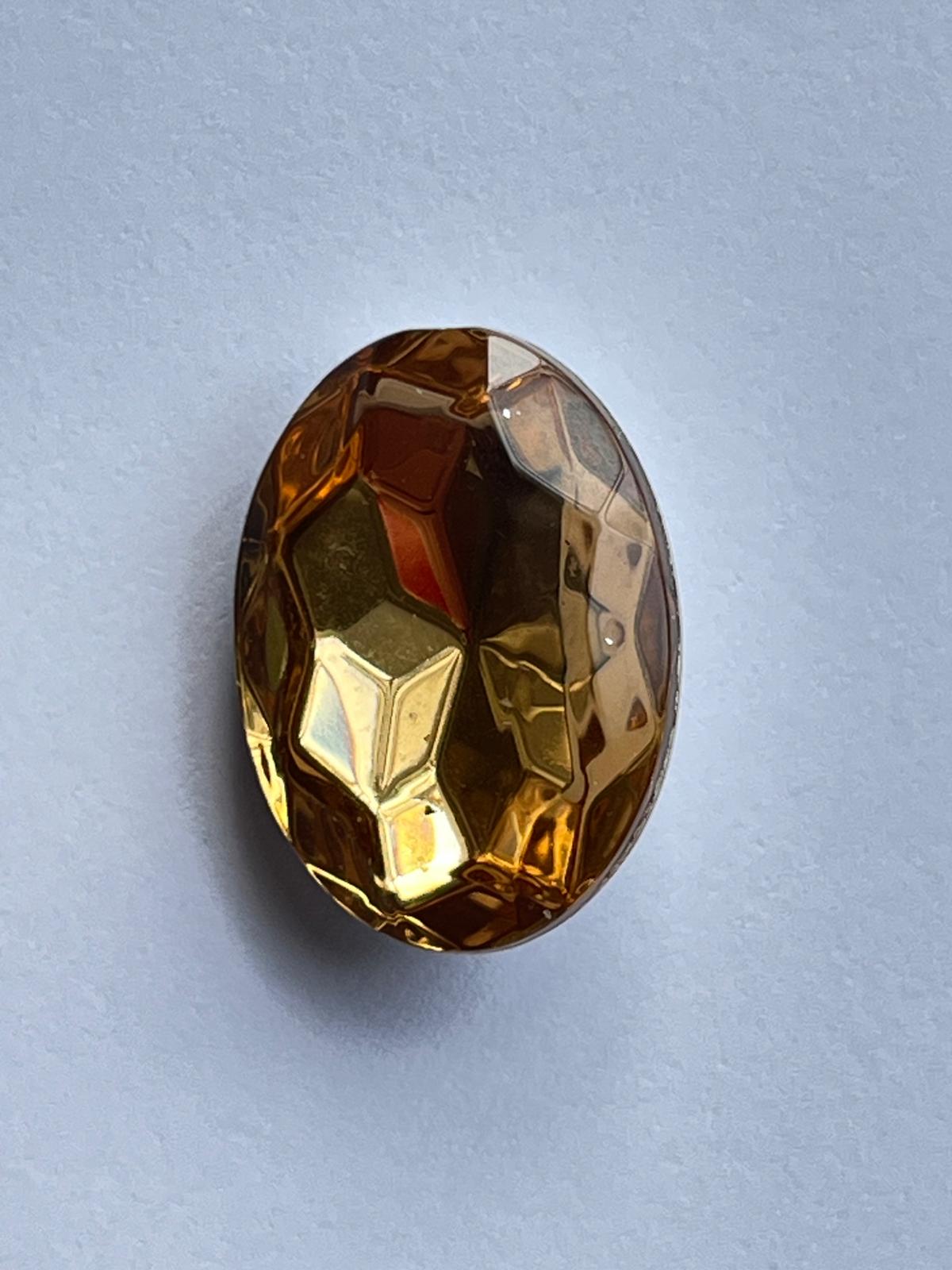 1007 Vintage Kunststoff Oval Crystal Cut 16mm