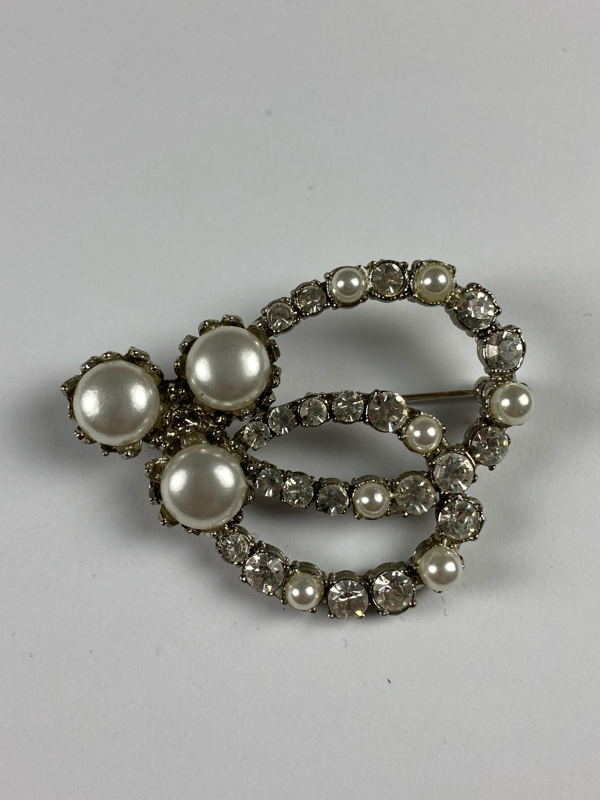 8735 Vintage Swarovski Kristallen Brosche 55mm