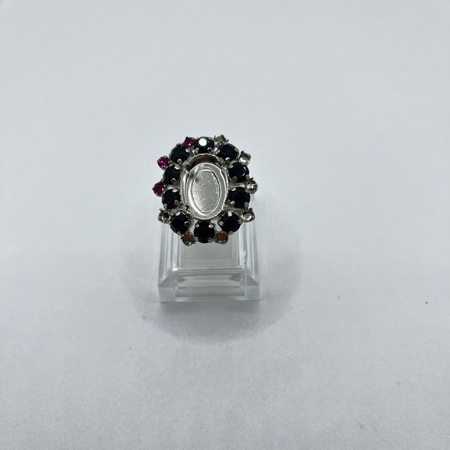 9655 Vintage Swarovski Kristallen halb gefüllt Ring 29mm