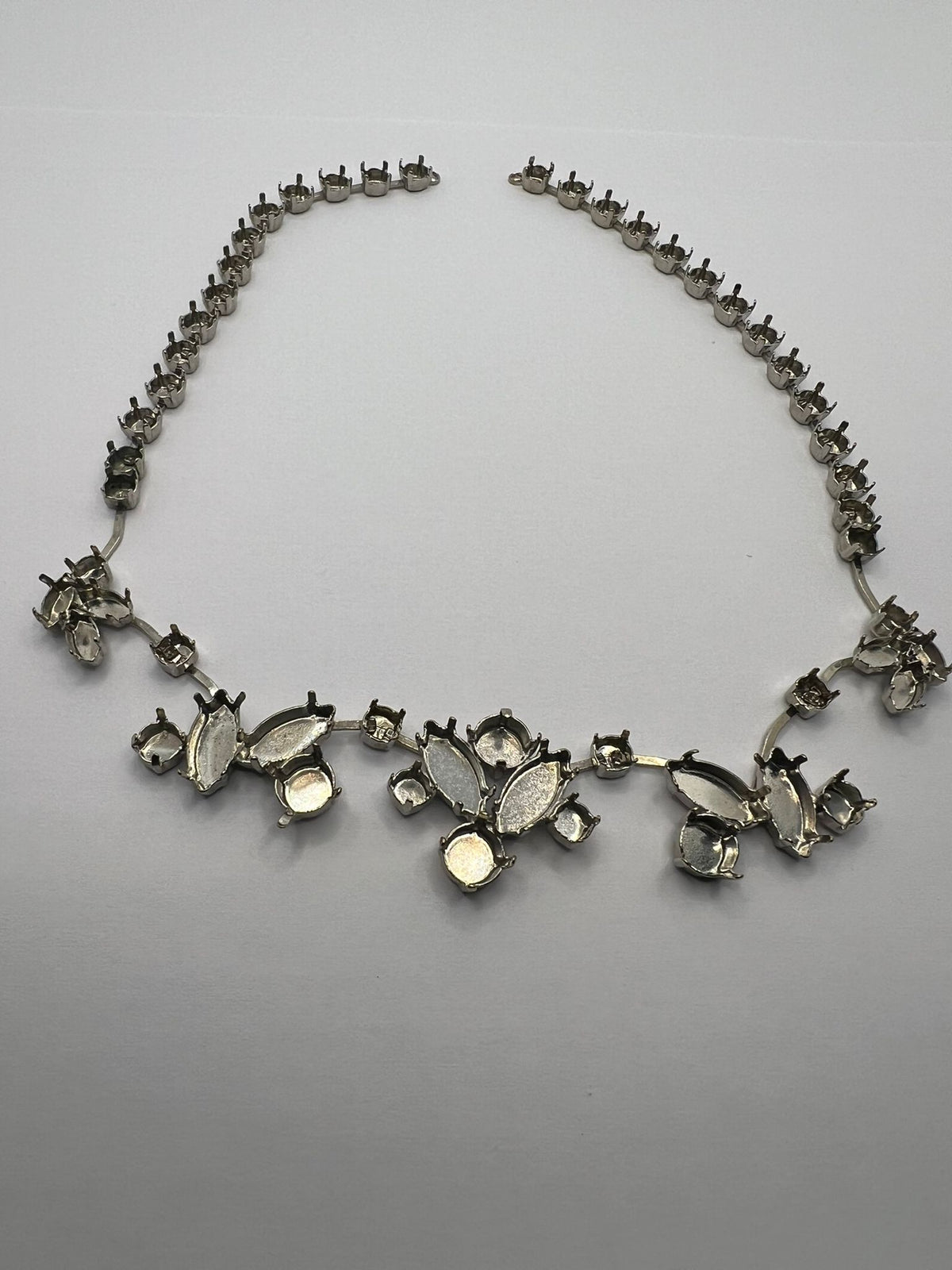 6401 Vintage leerer DIY Collier zum Befüllen mit Swarovski Kristallen 38cm