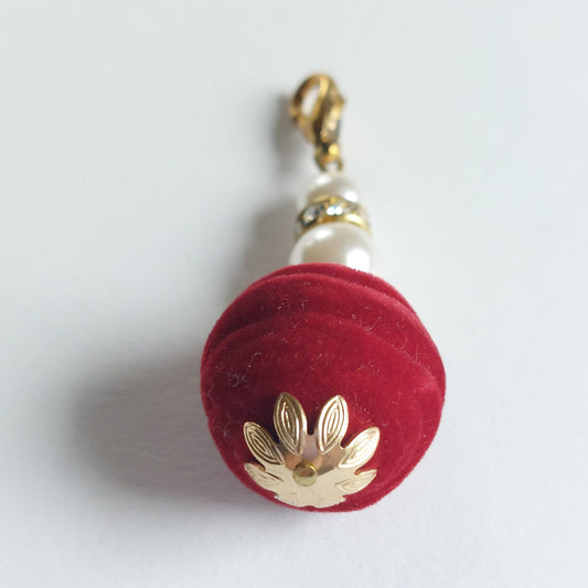 Samt Accessoire-Anhänger mit Swarovski-Perlen & Kristallen 59mm