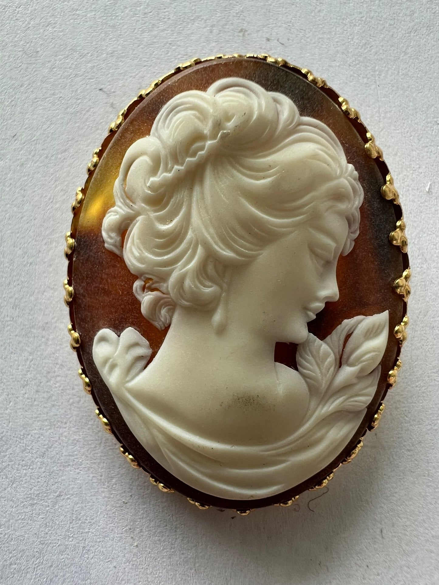8532 Vintage Camee Cabochon Brosche 40mm