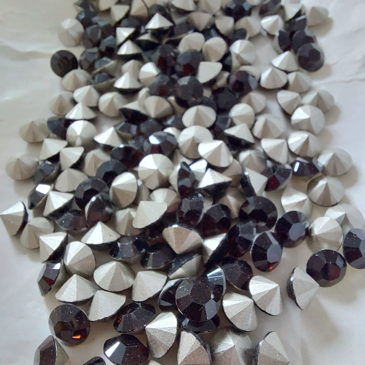 Swarovski® Chaton Mocca SS29