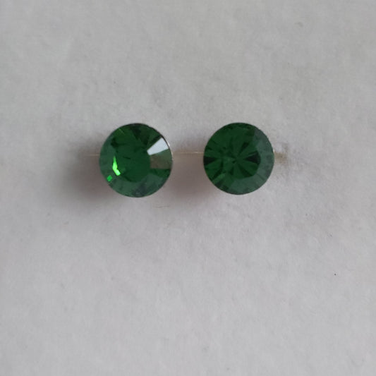 3177 Vintage-Ohrringe mit Swarovski Kristallen 6mm