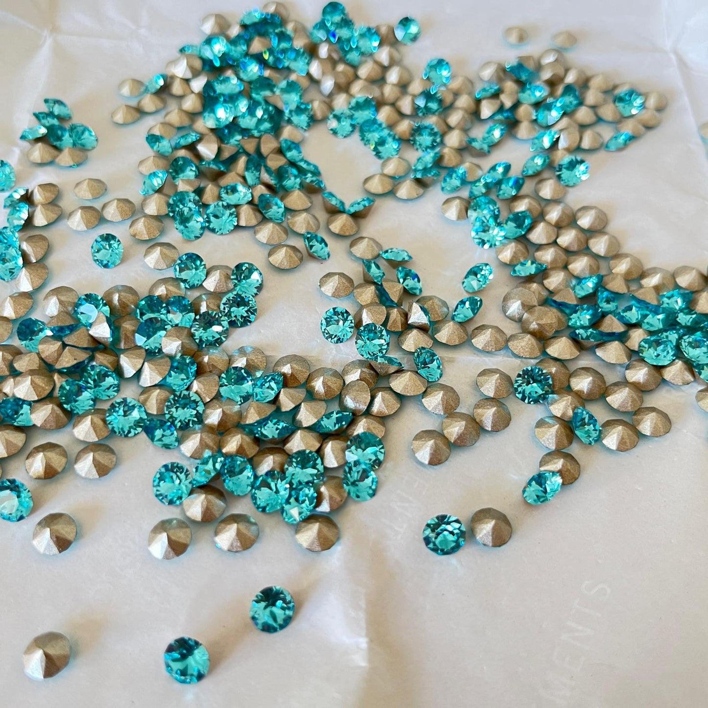 Swarovski® Chaton Light Turquoise SS24