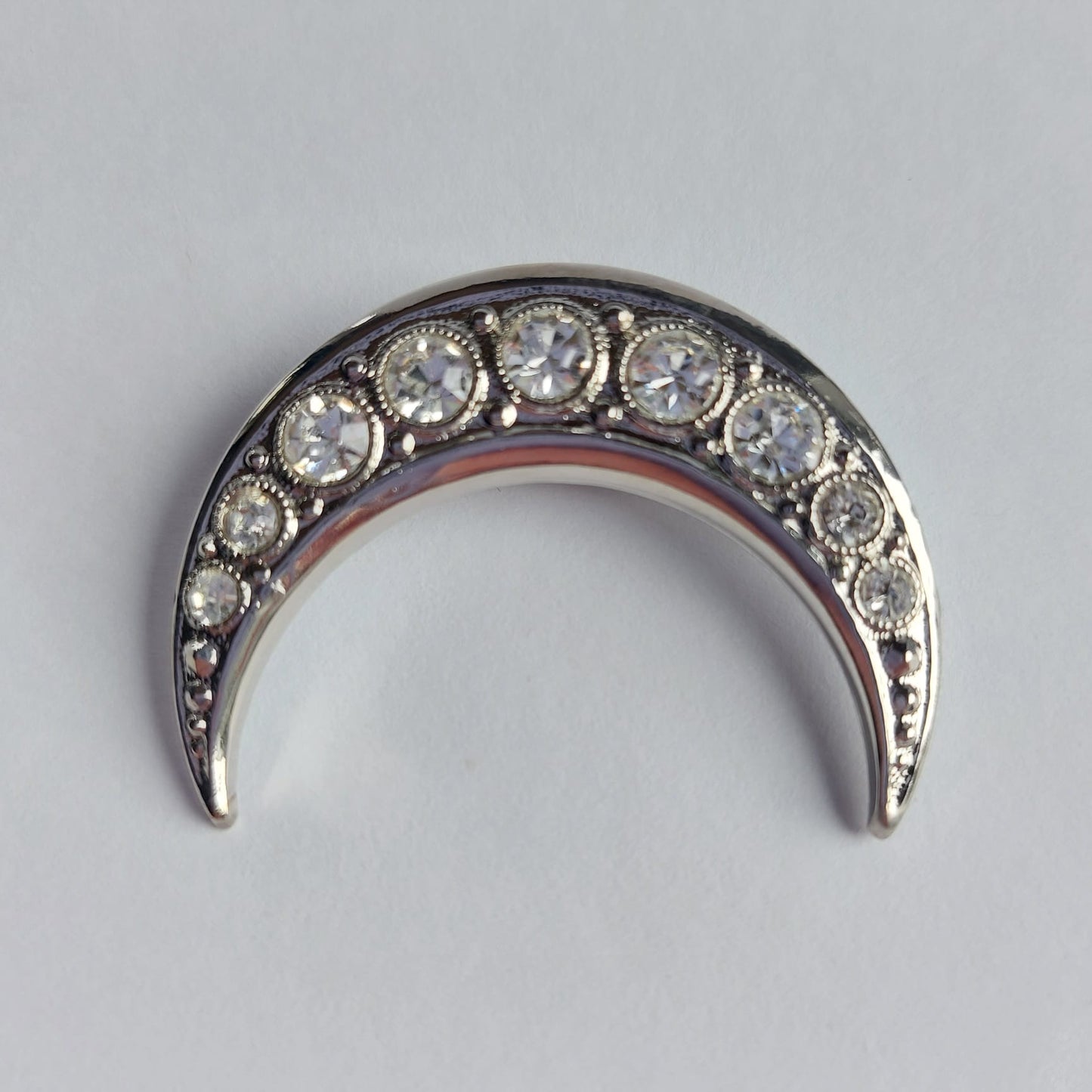 8072 Vintage Brosche mit Swarovski-Kristallen 40x10mm