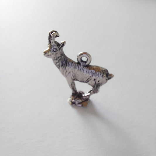 Ziege Trachtenanhänger 38x30mm