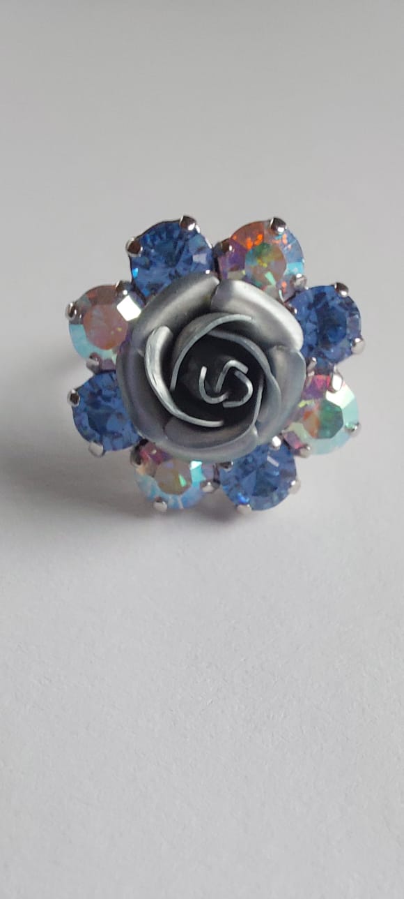 9902 Vintage Ring made with Swarovski Kristallen 25mm