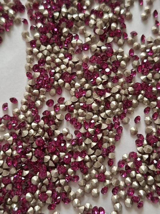 Swarovski® Chaton Fuchsia PP18