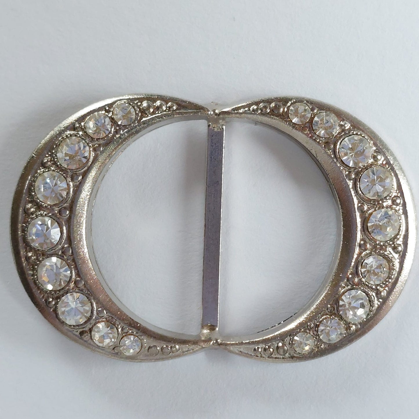 2043 Silberne Gürtelschnalle mit Swarovski Kristallen 40x25mm