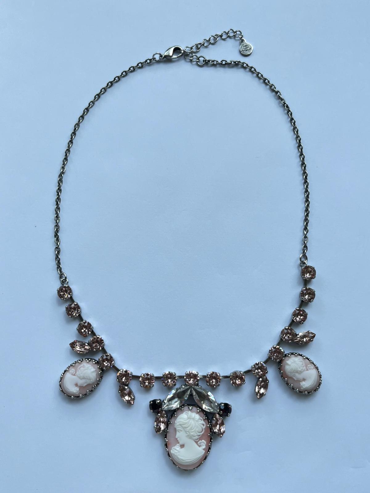 6132 Vintage Swarovski Kristallen Camee Halsketten 42cm