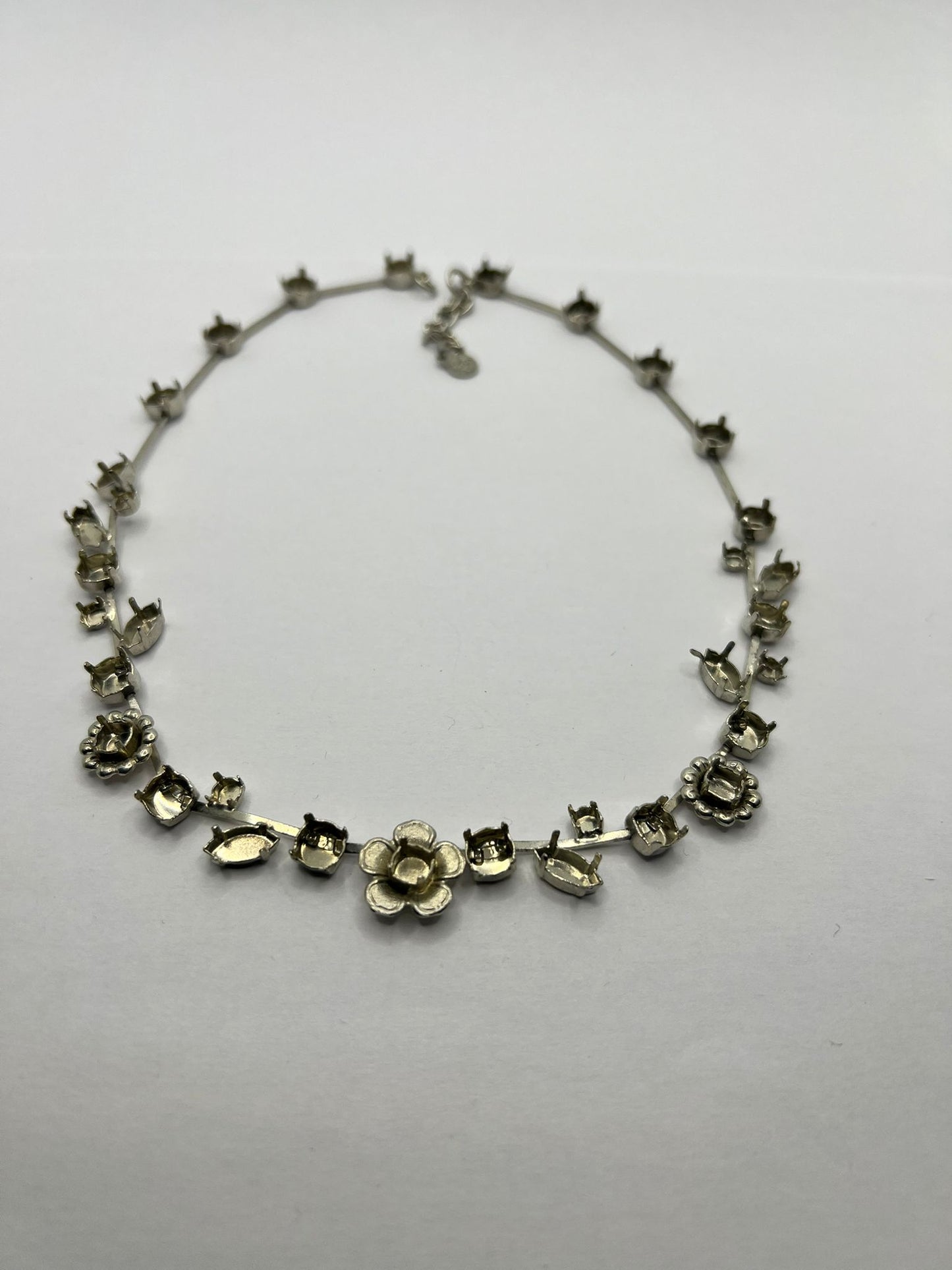 6379 Vintage Leerer DIY Collier zum Befüllen mit Swarovski Kristallen 38cm