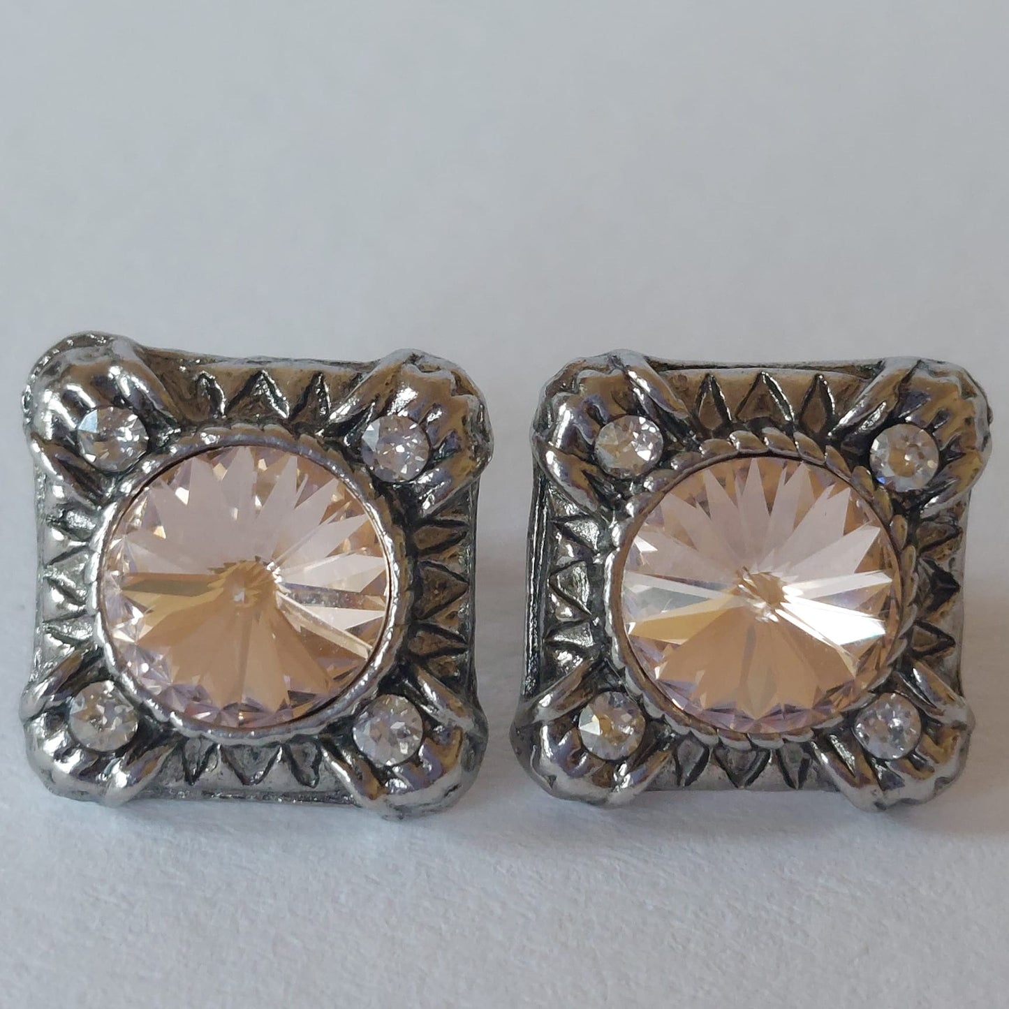 3883 Vintage Earring mit Swarovski Crystals