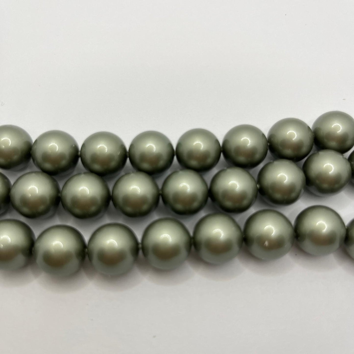 Swarovski® Pearl Powder Green Pearl 12mm