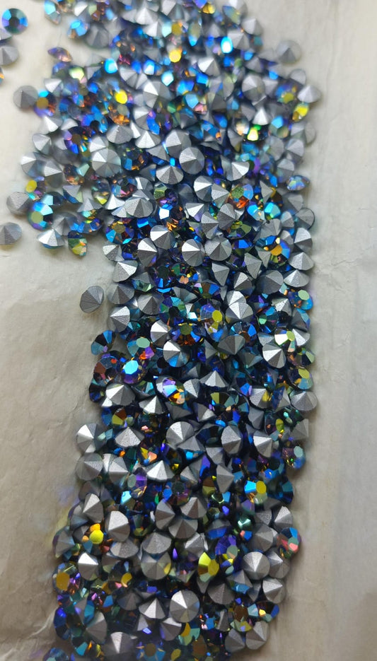 Swarovski® Chaton Vintage Starlight Silver Foiled SS18