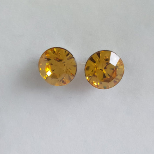 3173 Vintage-Ohrringe mit Swarovski Kristallen 9mm