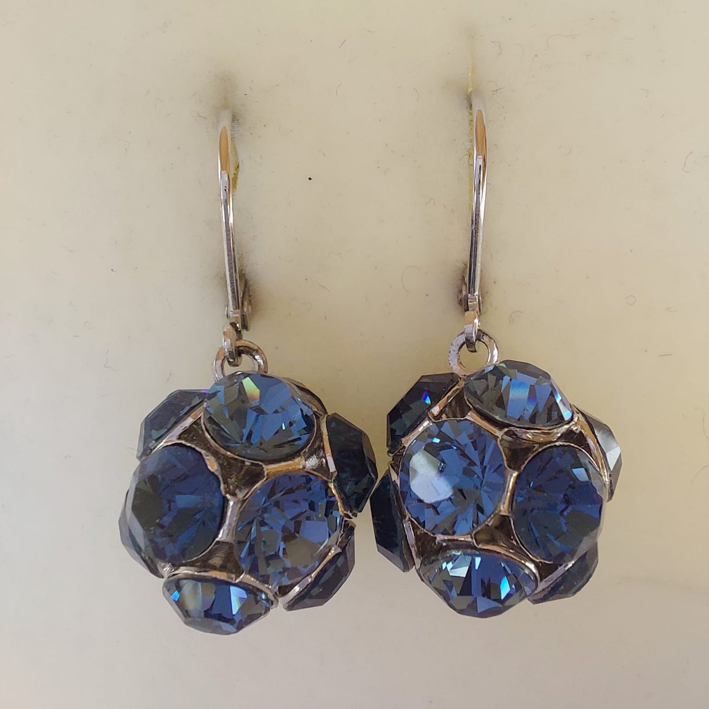 3777 Vintage Earring mit Swarovski Crystals