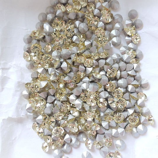 Swarovski® Chaton Jonquil SS24