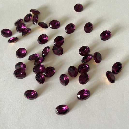 Swarovski® Fancy Vintage Oval Amethyst Gold Foiled 10x8mm