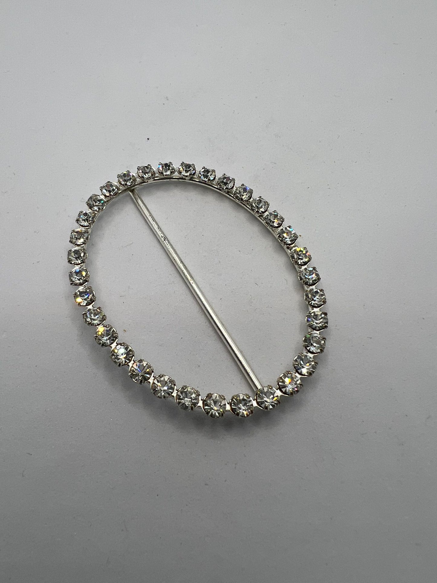 2475 Vintage Swarovski Kristallen Schalhalter 61mm