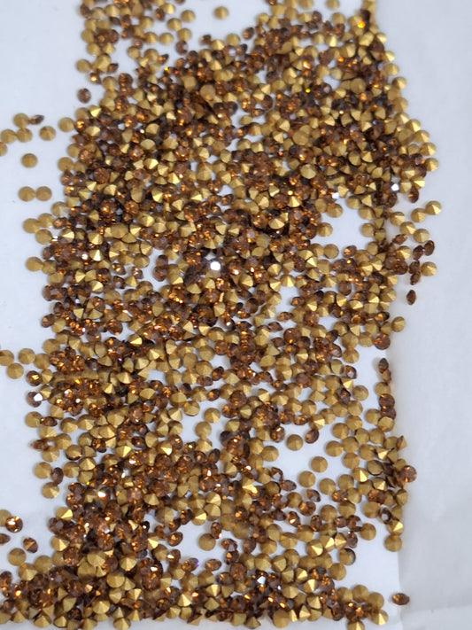 Swarovski® Chaton Vintage Smoked Topaz Gold Foiled PP17